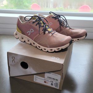 On Cloud X Mocha/Sand Size 8